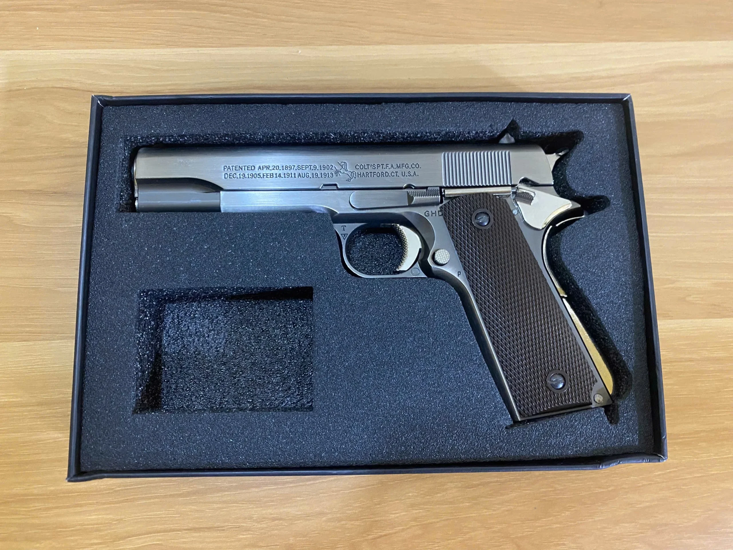 Mô hình Súng Kim Loại M1911 MÀU BẠC – AQK , đạn nhựa 6mm / cắc bụp , tỷ lệ 1 : 1 - Ảnh 2
